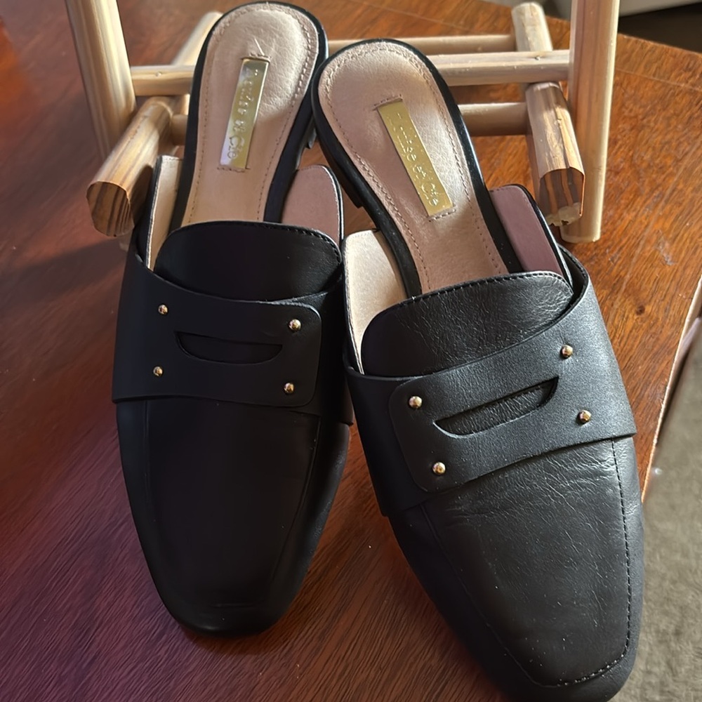 New Louise et Cie Charriet Stud Accent Slides/Mules—Black leather Size 6.5 M